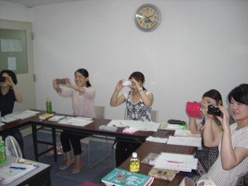 レッスンのホワイトボードを撮影中②！